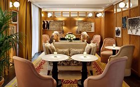 Le Belgrand Hotel Paris Champs Elysees, Tapestry By Hilton